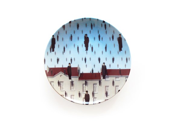 René Magritte Plate 21cm Golconde