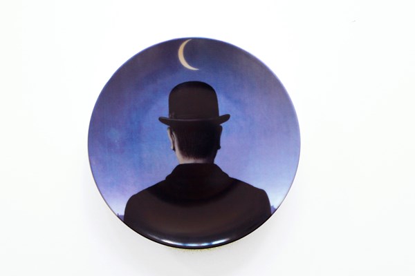 René Magritte Plate Le Maître d’école