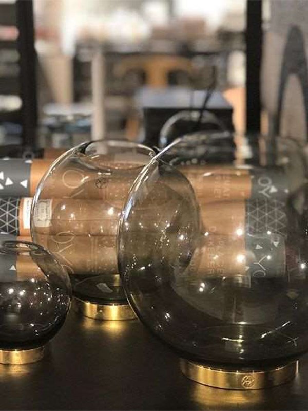 materials/size_images/aytm/1000x750vase-standgris2.jpg